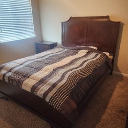 Queen Bedroom Set