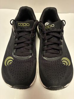 Men Size 9.5 Topo Sneakers