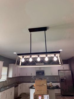 Light fixture