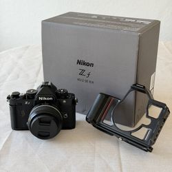 Nikon Z f 24.5MP Mirrorless Camera - Black (Kit with 40mm f/2)
