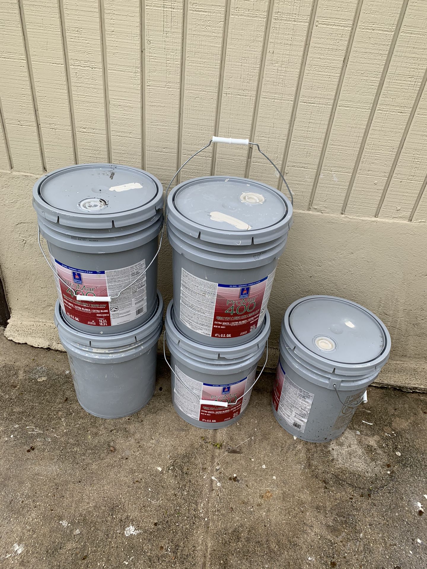 5 gallon paint buckets