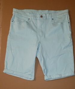 Ladies Levi's Shorts Size 33