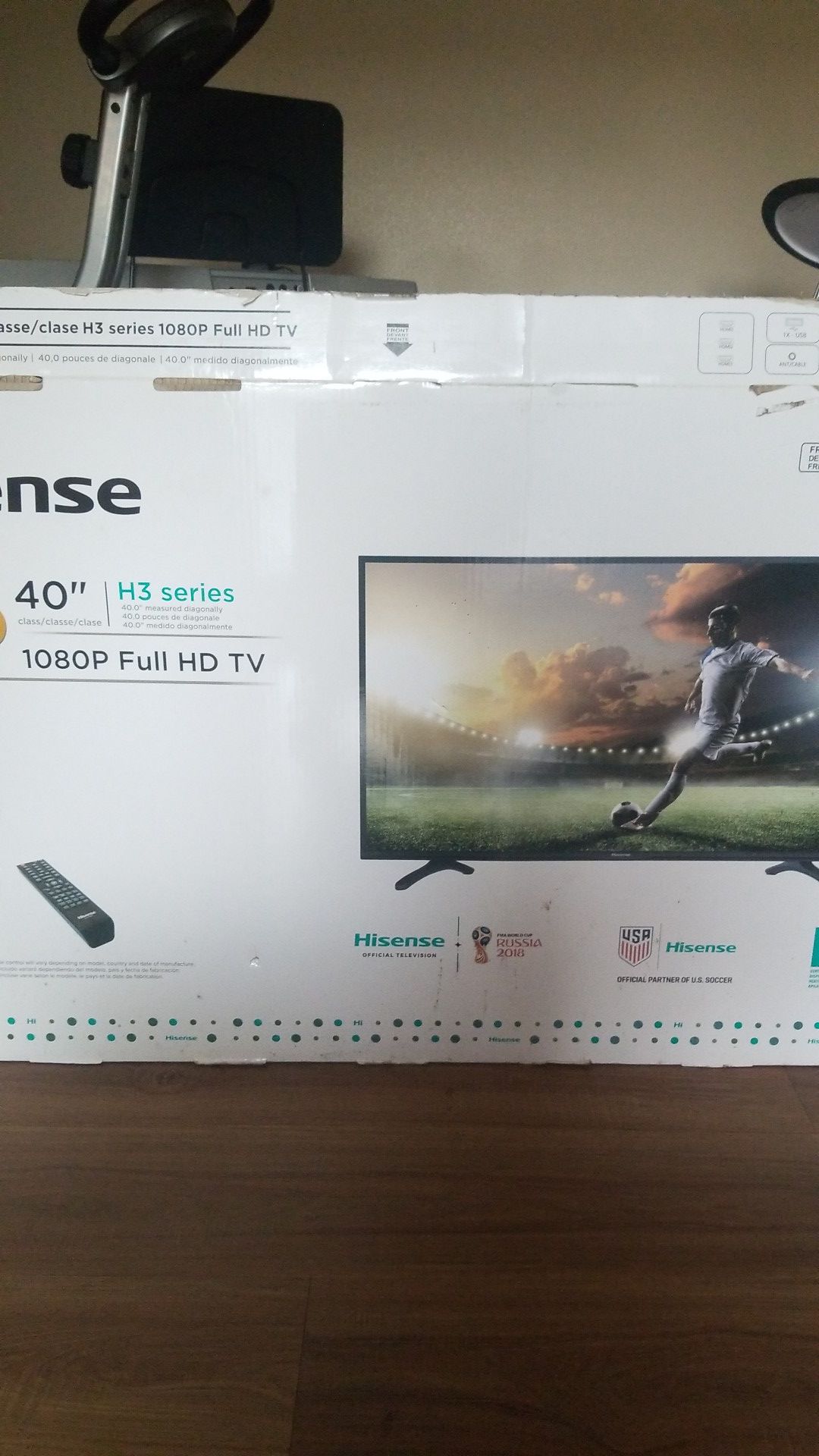 Hisense 40 inch smart TV broken