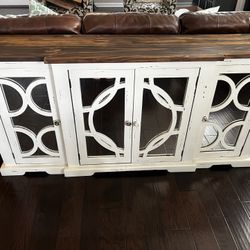 Mirrored buffet