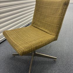 Mid Century Good Form Aluminum Upholstered Chair