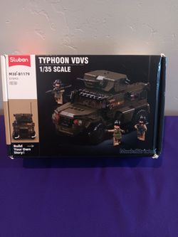 Military Vehicle Set Building