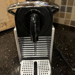 Nespresso Pixie - Titan