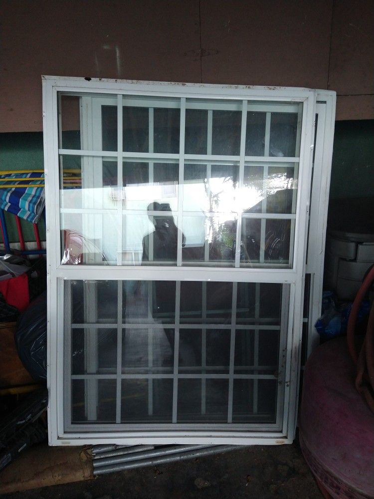 Ventanas Usadas $20 Cada Una