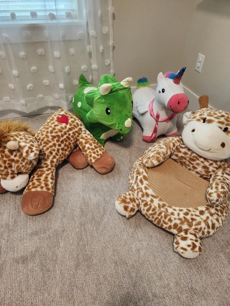 Bouncy Animals + Giraffe Chair & Stuffy