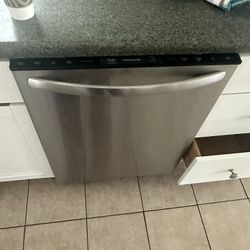 Dishwasher Frigidaire