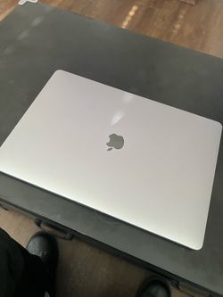 2019 MacBook Pro 16” i7  16GB RAM  500GB SSD  Works Great