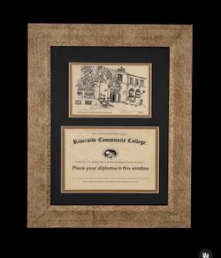 New!Diploma frame