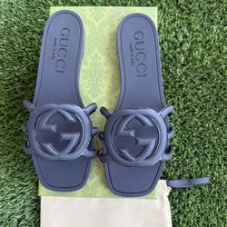 Gucci Women’s Black Rubber Slide Sandals