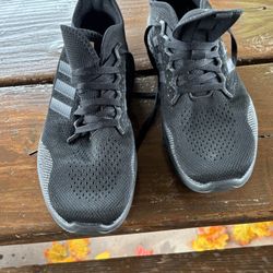 Adidas Black/grey Stripes Mint Condition Size 13