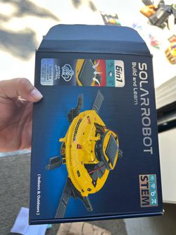 Solar Robot  6 in 1 Kit Brand new never opened