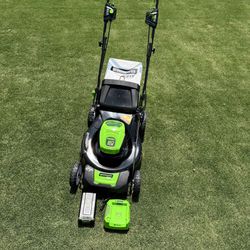 Greenworks 80V 21” Self Propelled Lawn Mower W/ Charger & Battery