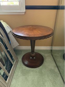 Round Side Table