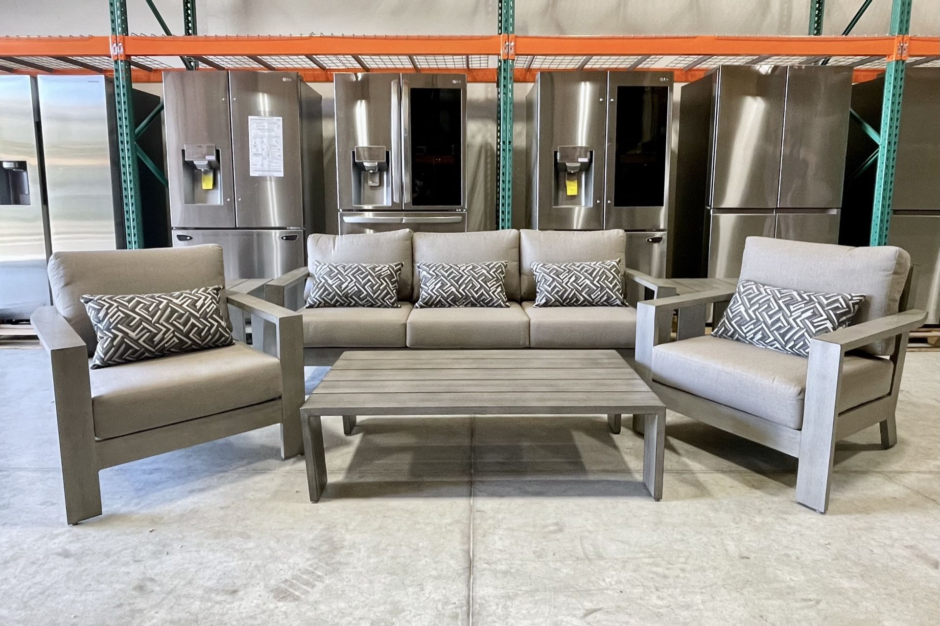 WAREHOUSE CLEARANCE | Brookview 6-piece Patio Seating Set