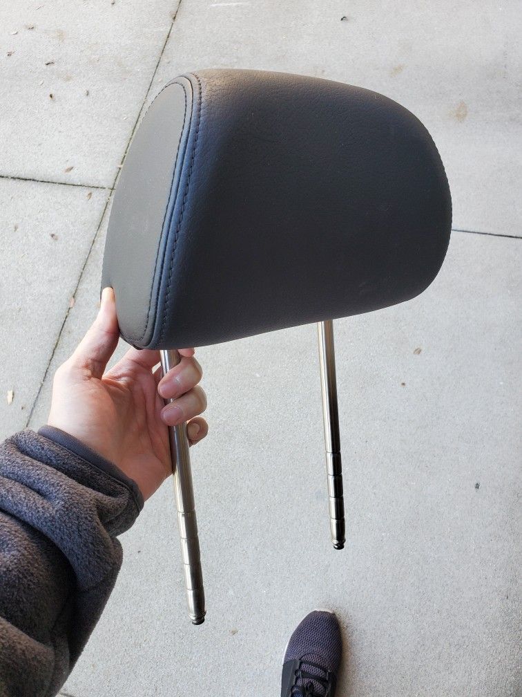 VW Golf GTI Leather Head Rest
