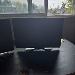 2 HP Monitors