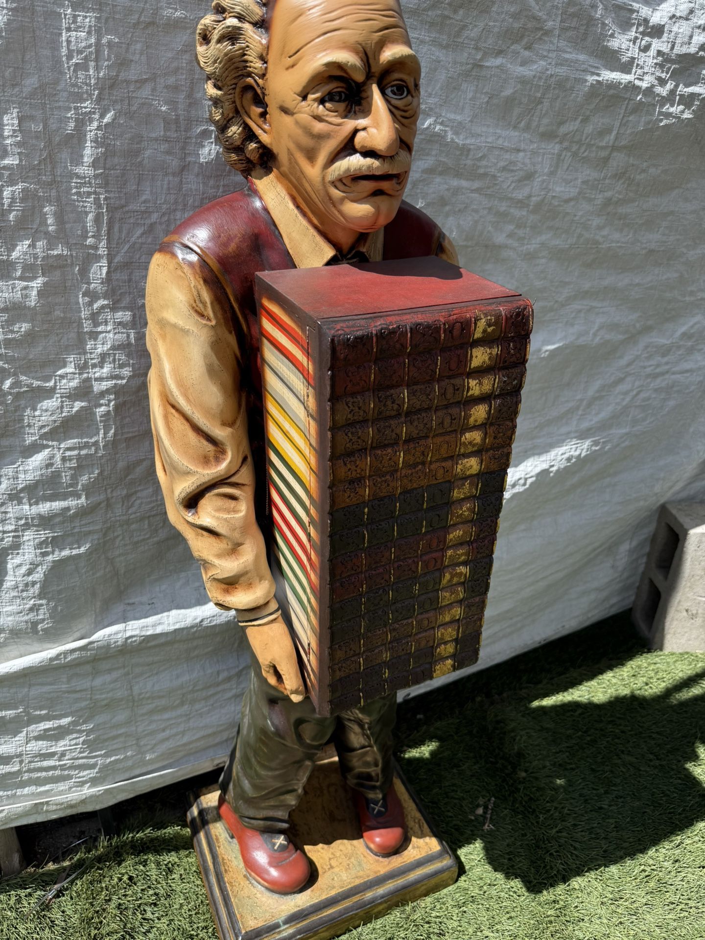 Einstein Statue
