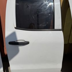 2014-2015-2016-2017-2018-2019 CHEVROLET SILVERADO 1500 DOUBLE CAB REAR RIGHT PASSENGER SIDE RH DOOR OEM INSURANCE QUALITY