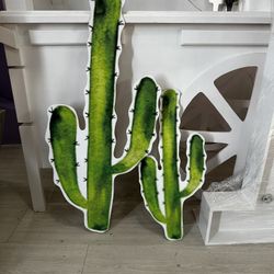 Cactus prop