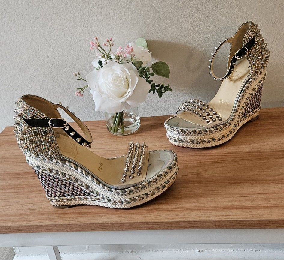 Women's Christian Louboutin Spike-Studded Metallic Gold Wedges Block Heels Size 5 US (fits 5.5 Also)