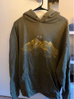 Oakley Hoodie