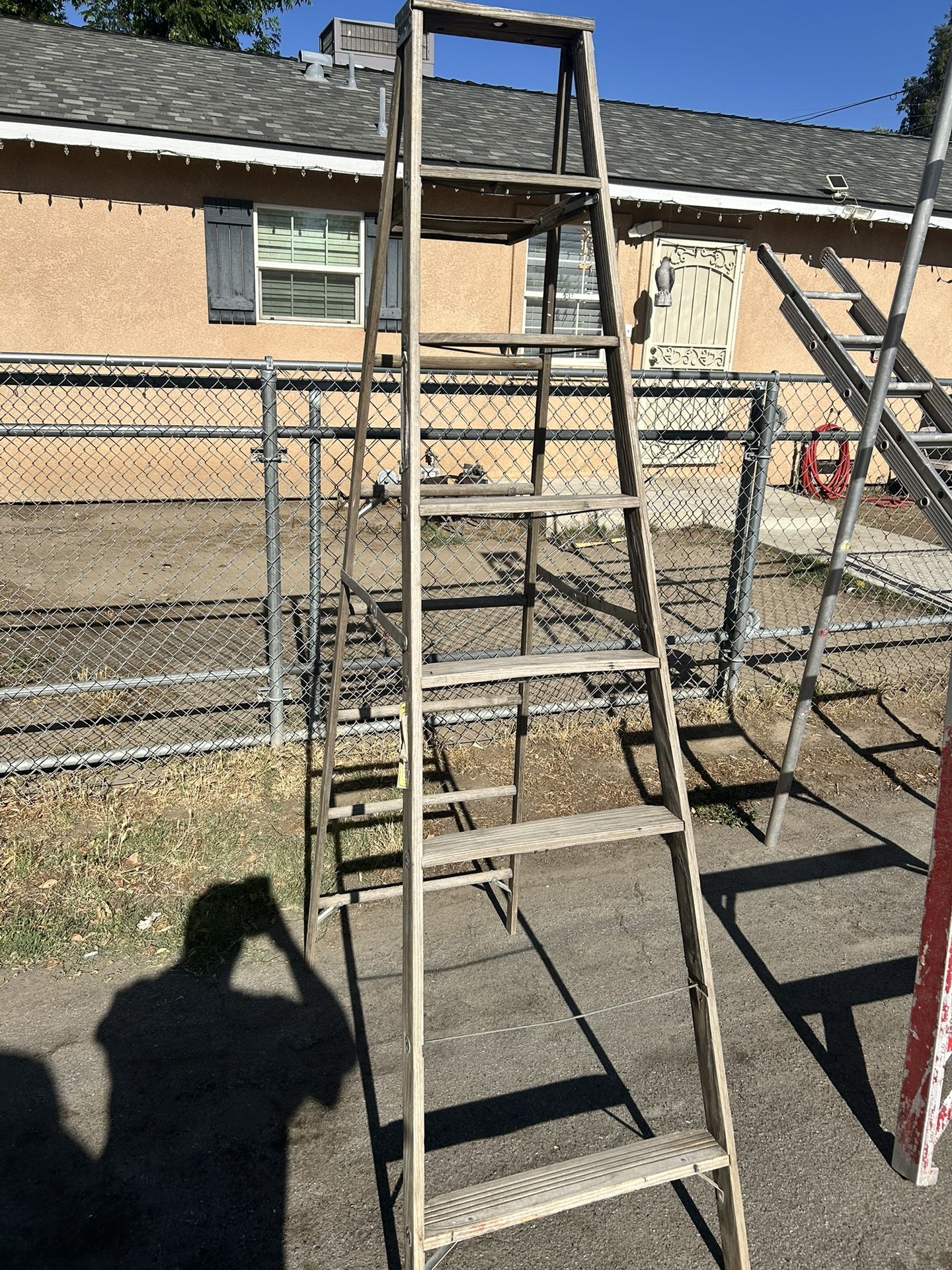 Wood 8 Foot Ladder