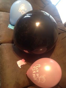 Gender reveal balloons