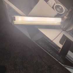 (2) 18" Fluorescent Light