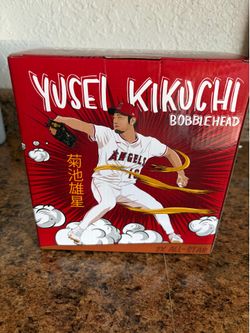 Angel bobble head