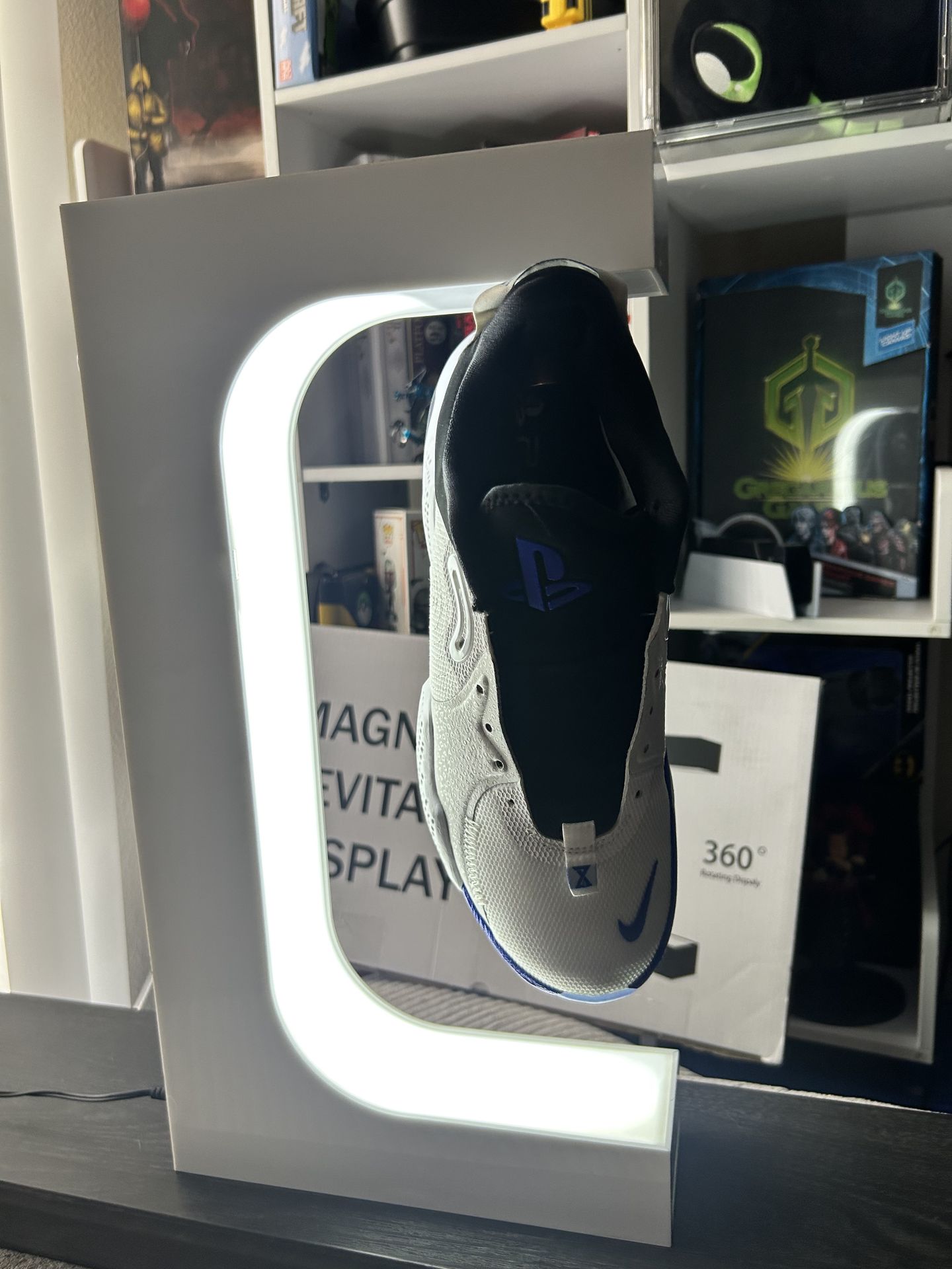 Magnetic Levitation Display