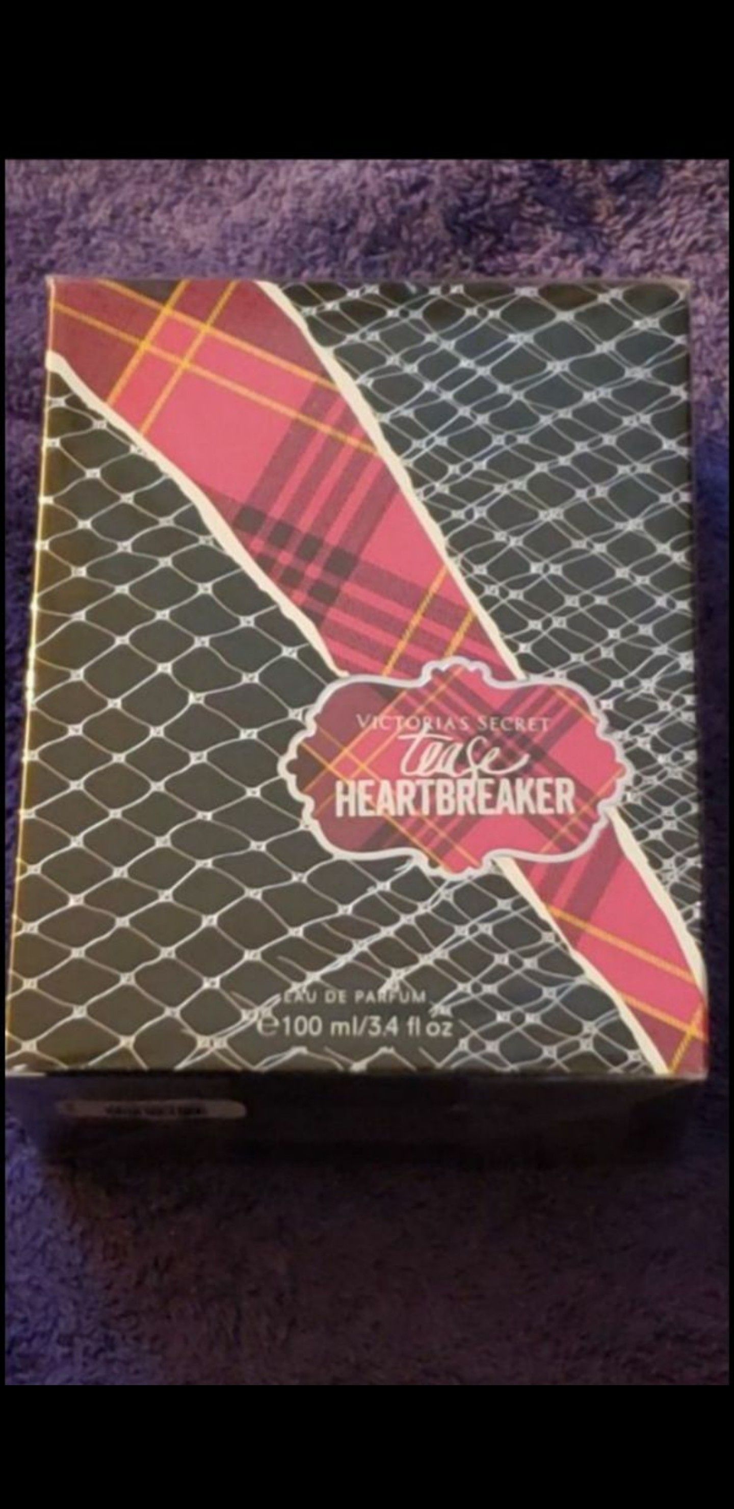 Victoria's secret TEASE HEARTBREAKER