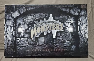 Universal Studios Monsters Action Figure Set Limited EditionT
