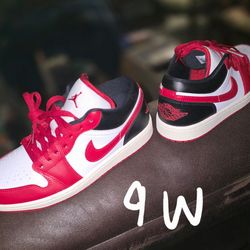 Low Chicago Jordan 1s Size 9W