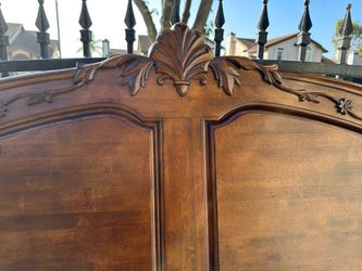 Beautiful solid wood headboard cal king/king
