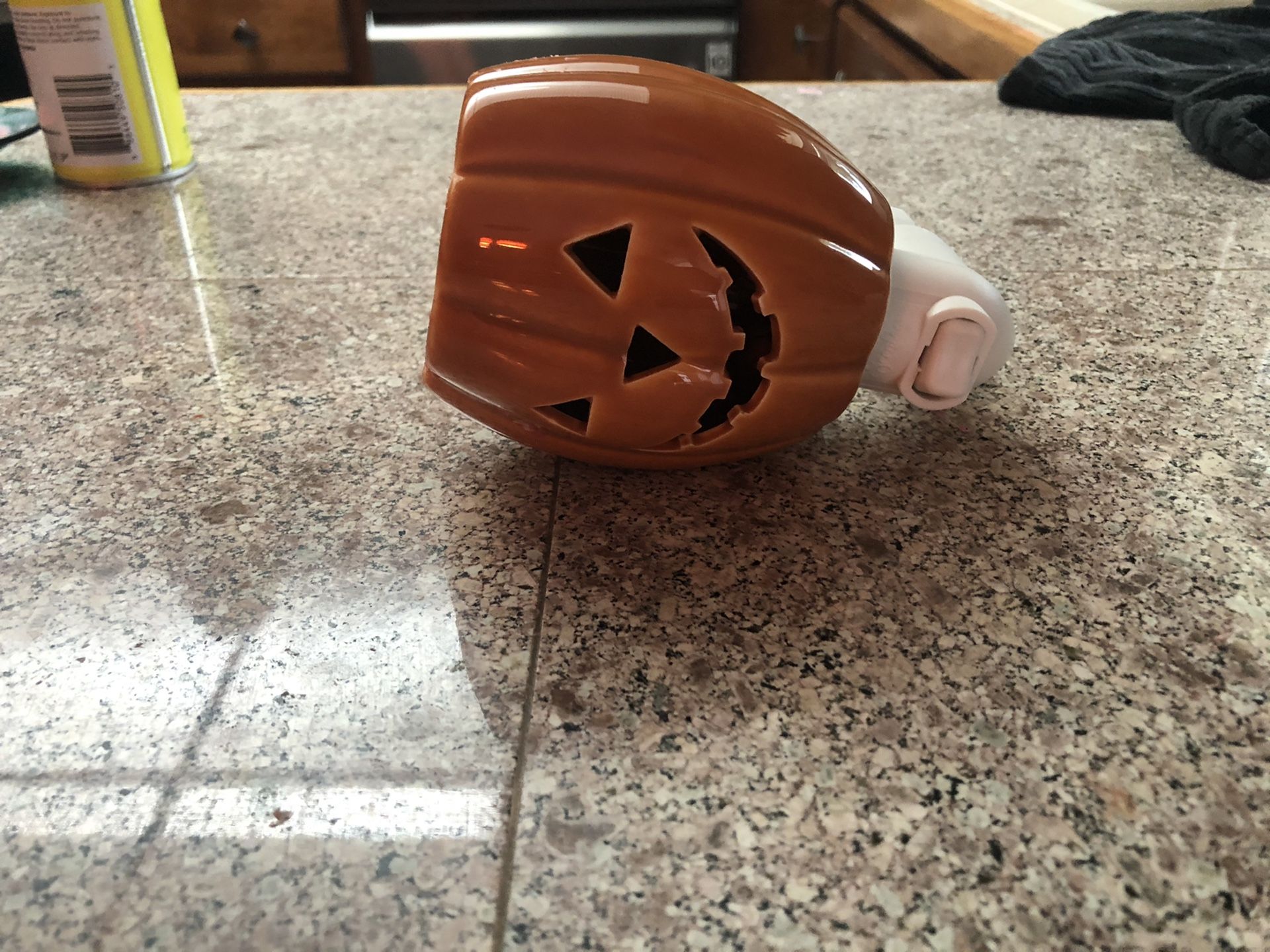 Scentsy Retired “Jack O Lantern” Plug in Warmer