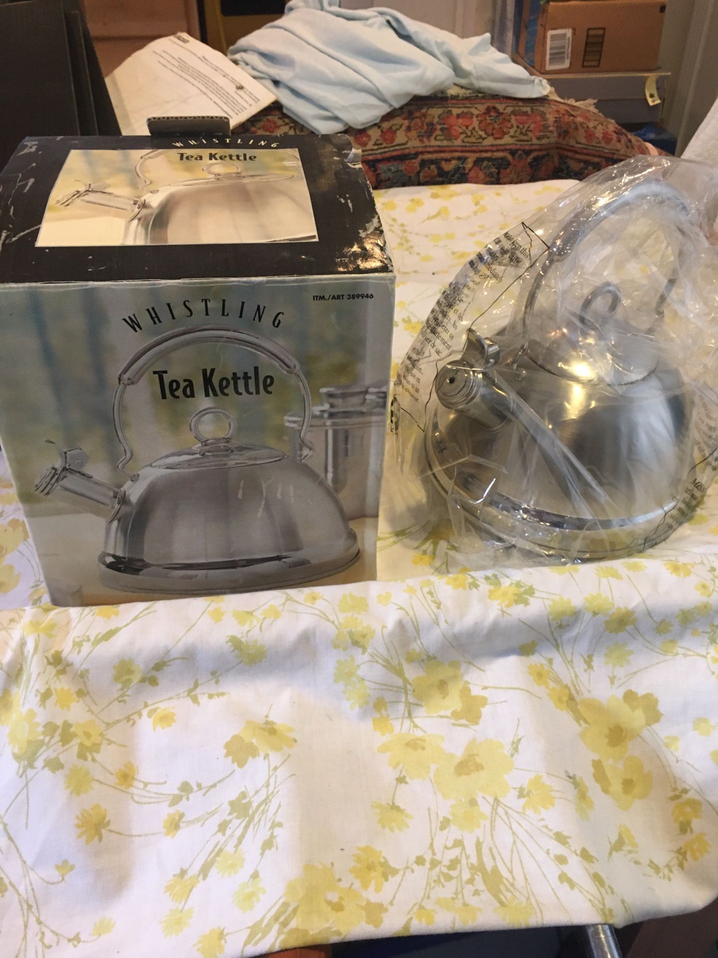 Whistling tea kettle