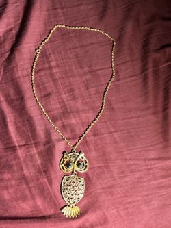 Gold Tone Owl Pendant Necklace