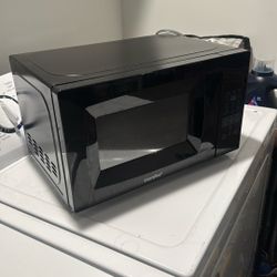 “comfee” Brand Microwave 