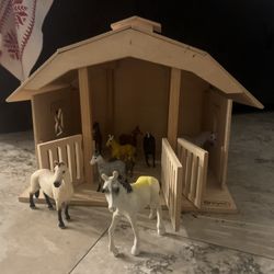 Breyer Vintage Wooden Barn