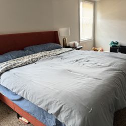 King Bed With Foam Mattress 
