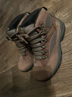 NEW Timberland Women's White Ledge Mid Ankle Hiking Boot