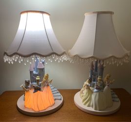 2 Vintage Disney princess lamps