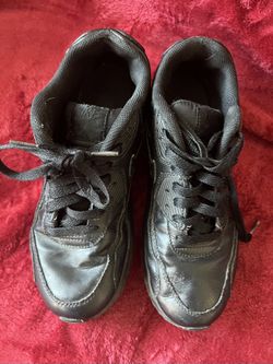 NIKE Air Max Boys Size 7y