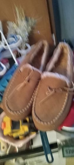Men shoes size 13
