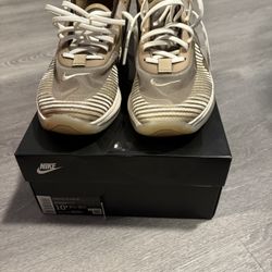 LeBron X JE ICON QS
