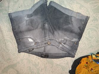 Women's size L shorts
